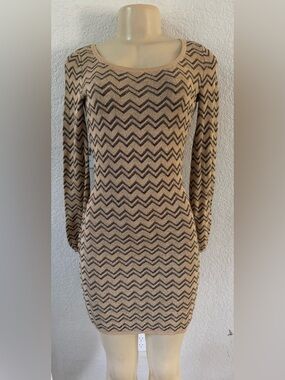 INC International Concepts Beige and Black Chevron Long Sleeve Dress casual y2k